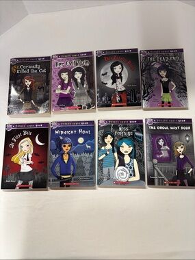 Scholastic Poison Apple Paperback Set - Purple, Teal, Red Accents